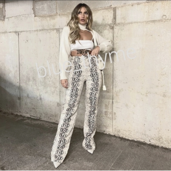 Zara ARM Warmer - Picture 2 of 16